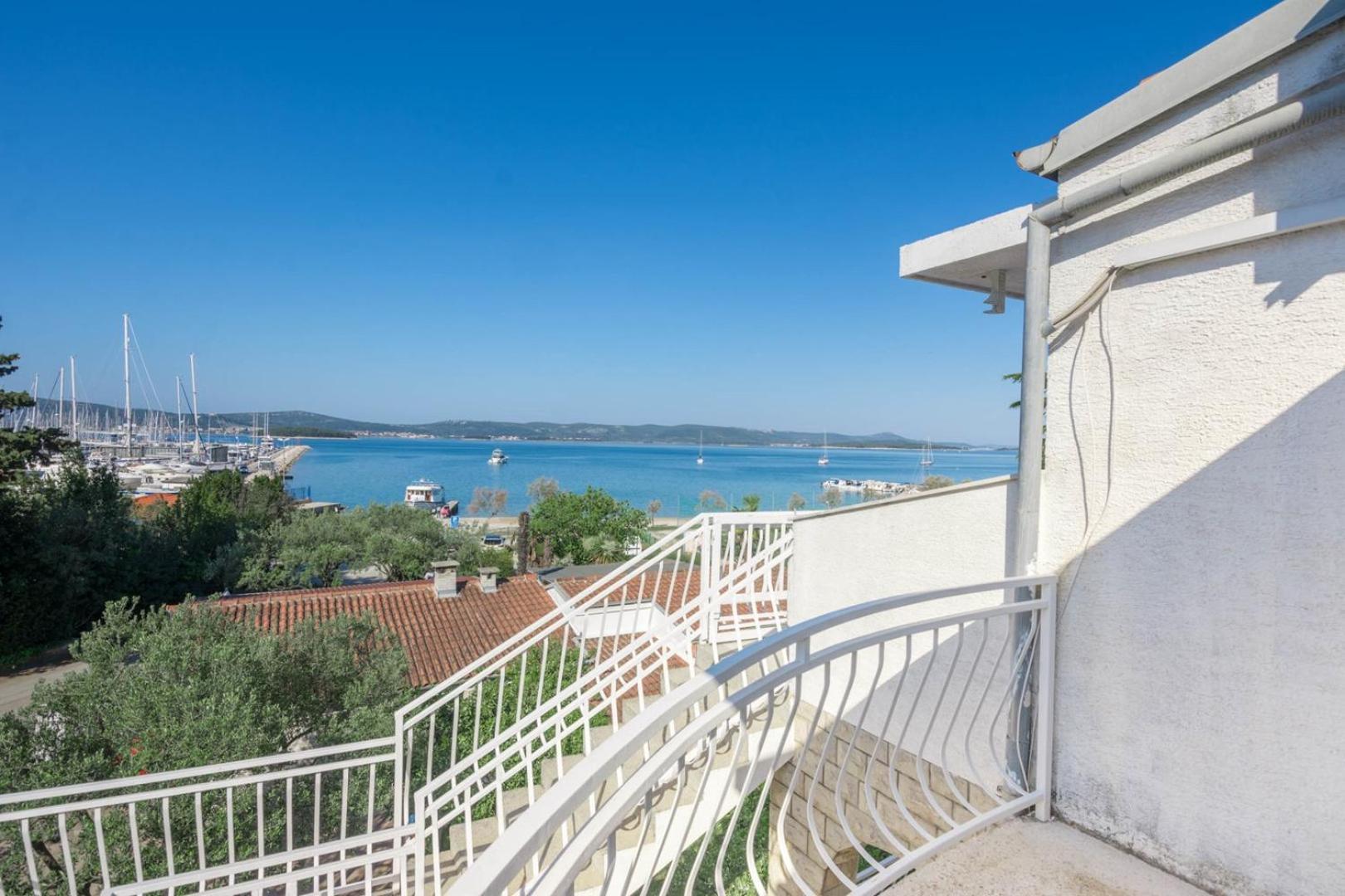 Apartment Rajna Biograd Na Moru Buitenkant foto