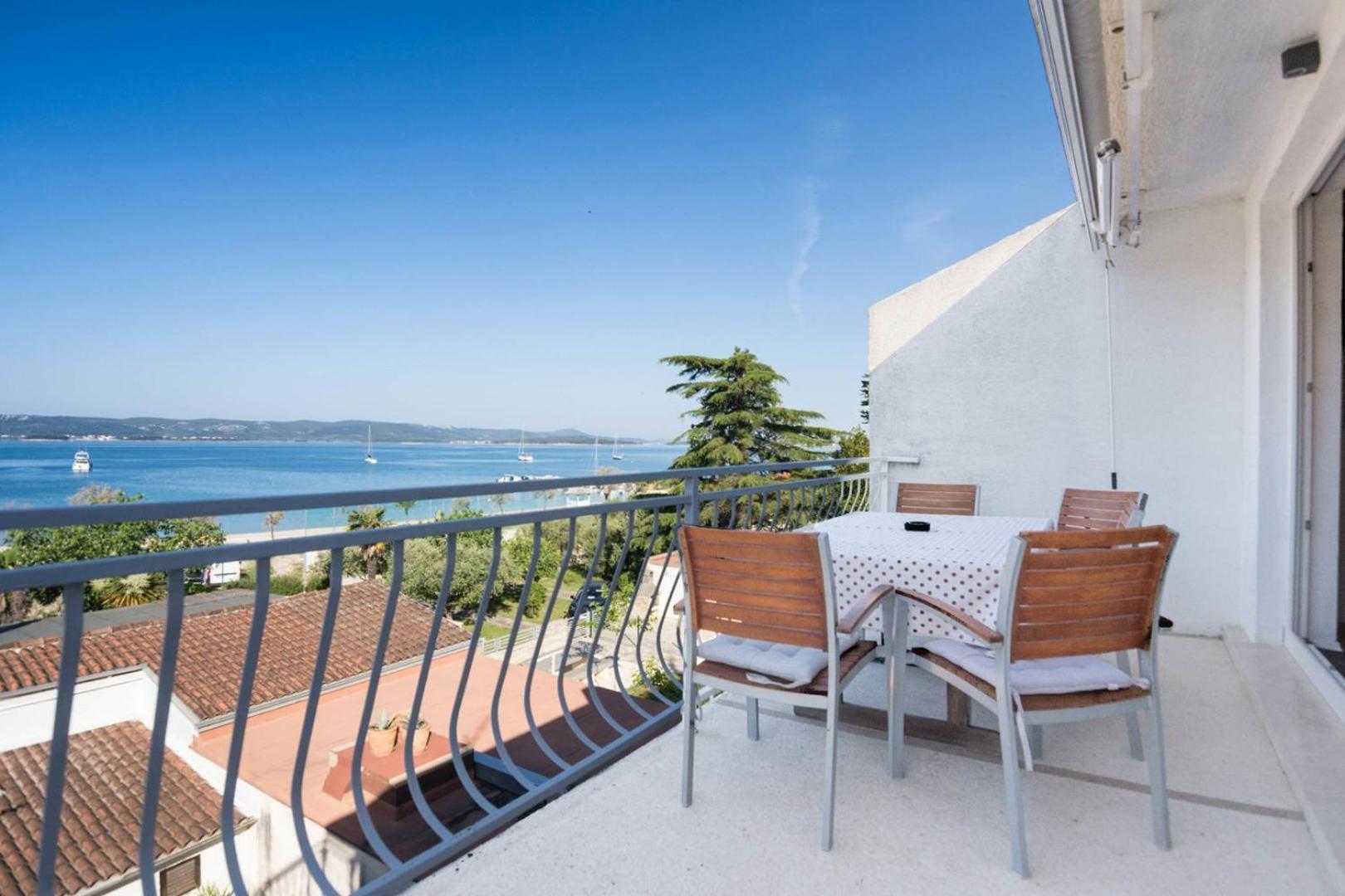 Apartment Rajna Biograd Na Moru Buitenkant foto